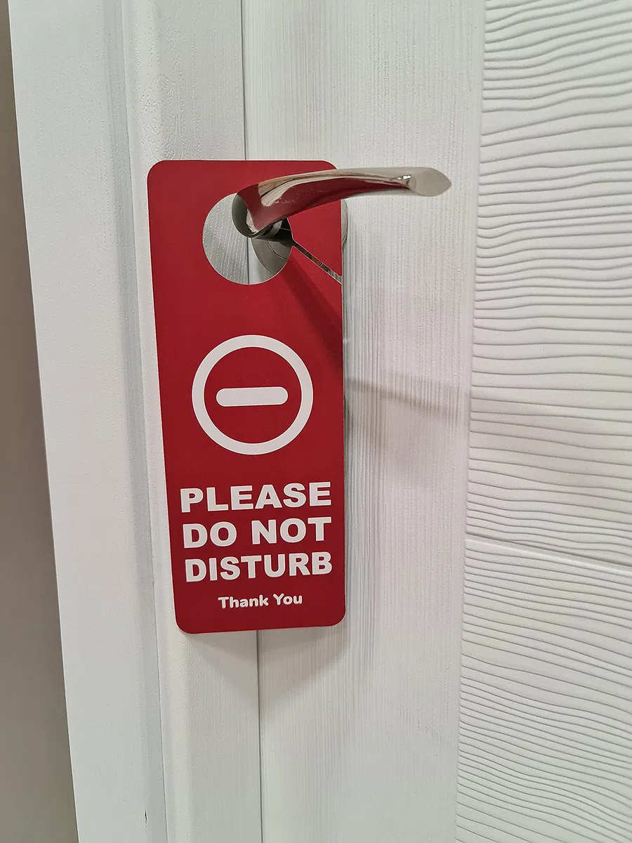 CLEVER SIGNS Lote de 2 panneaux de porte? Do Not Disturb ?, doble cara, idéal pour une utilisation dans n'importe quel endroit comme les bureaux, les cliniques, les cabinets d'avocat