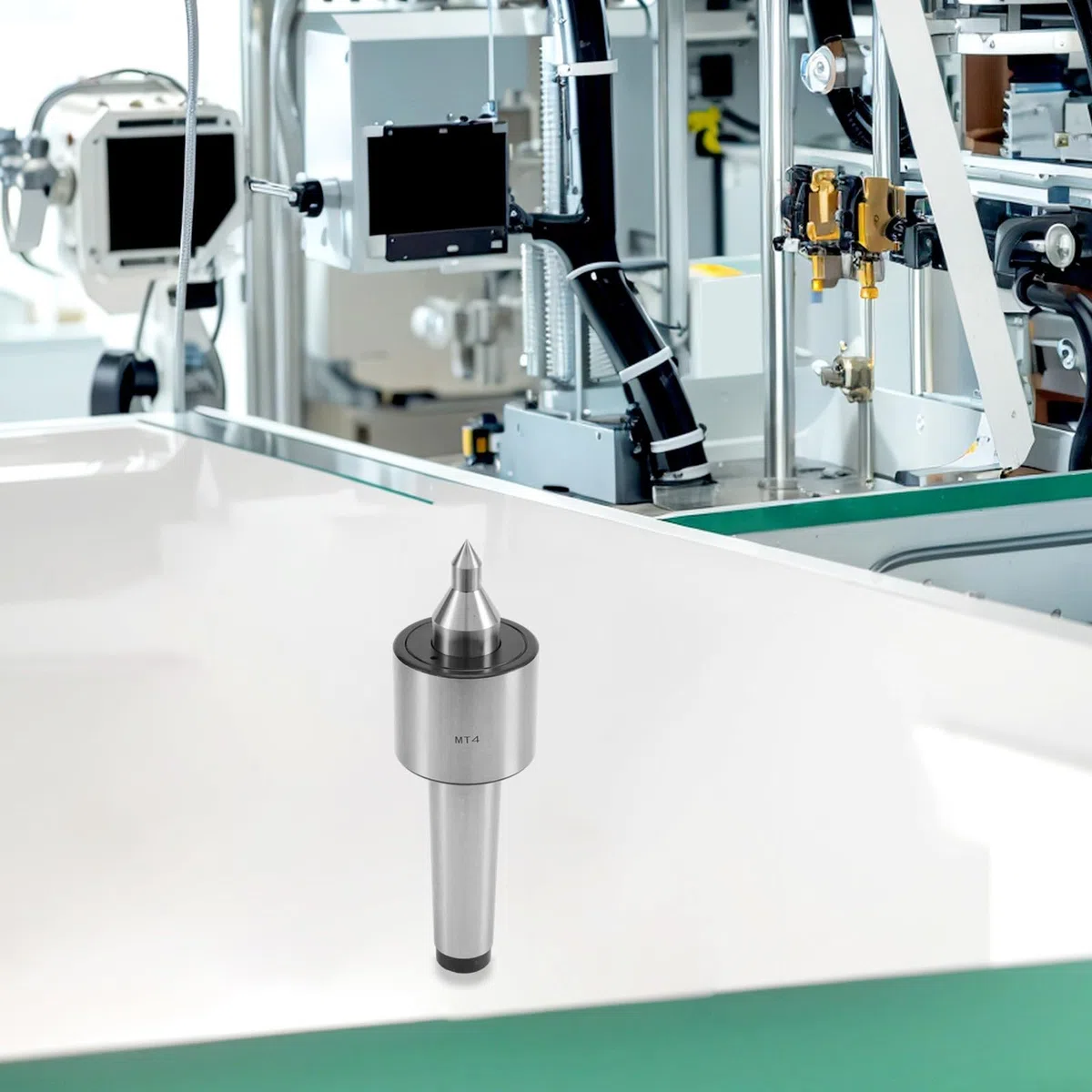 Live Center para herramientas CNC de contrapunto de torno, configuración de triple rodamiento para alto rendimiento y precisión en mecanizado (MT4)