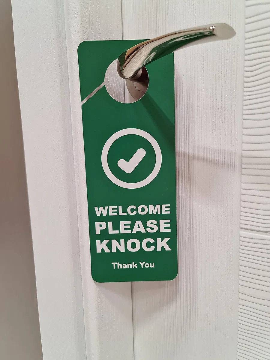 CLEVER SIGNS Lote de 2 panneaux de porte? Do Not Disturb ?, doble cara, idéal pour une utilisation dans n'importe quel endroit comme les bureaux, les cliniques, les cabinets d'avocat