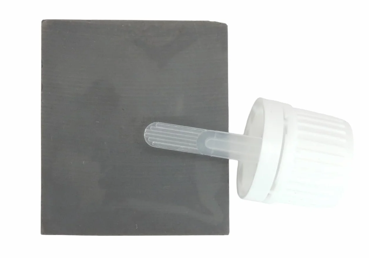 KD89 - Prueba reactiva/solución para probar oro (18 quilates, con piedra de toque natural e instrucciones en varios idiomas, para joyería, monedas y lingotes, 2,5 ml